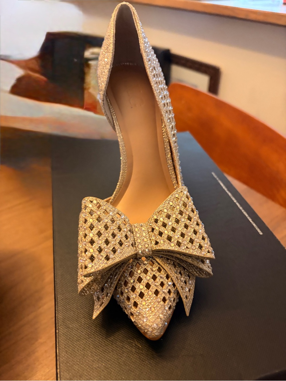 INC International Concepts Silver Glitter Rhinestone Bow Stiletto Heel - Picture 4 of 5